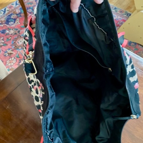 Victoria's Secret Leopard Print Canvas Overnight Bag w/ Zip Closure - Picture 4 of 4